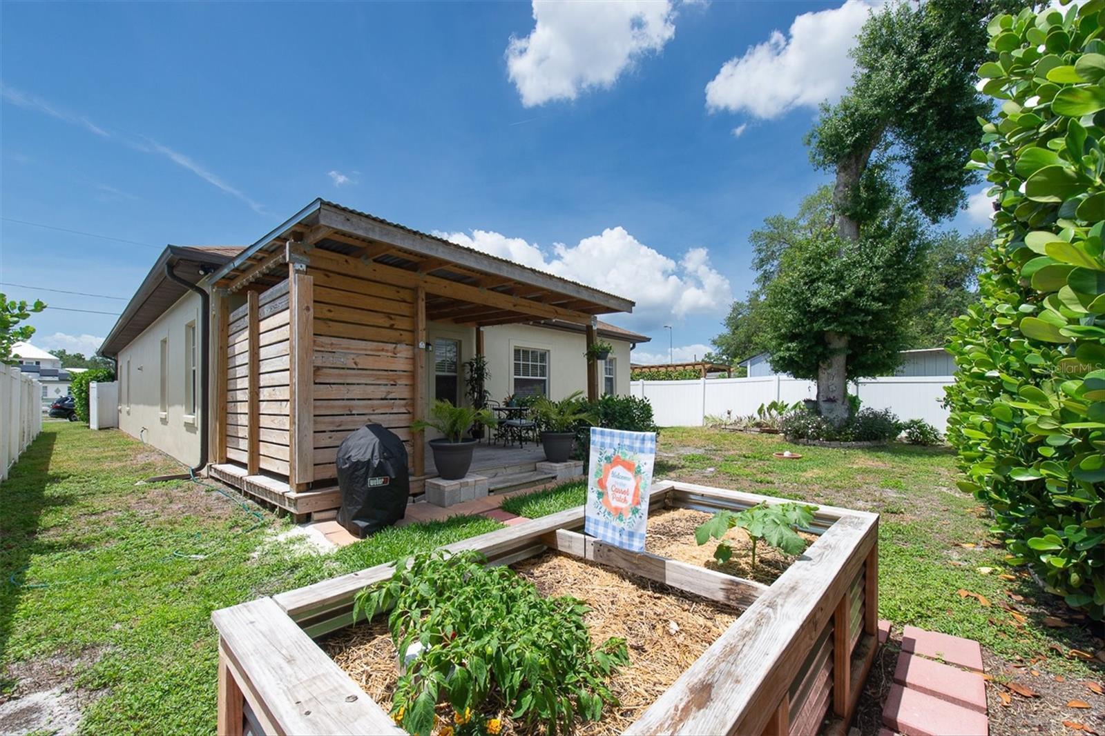 Includes a Garden!