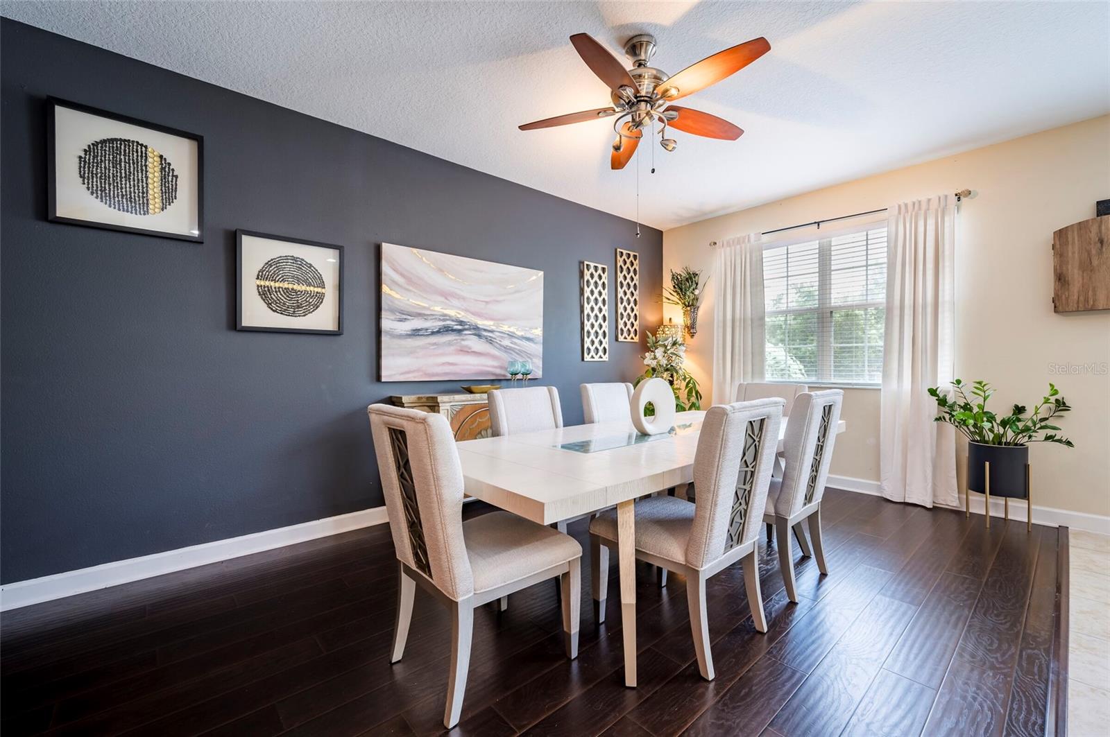 Formal dining - 2nd Floor