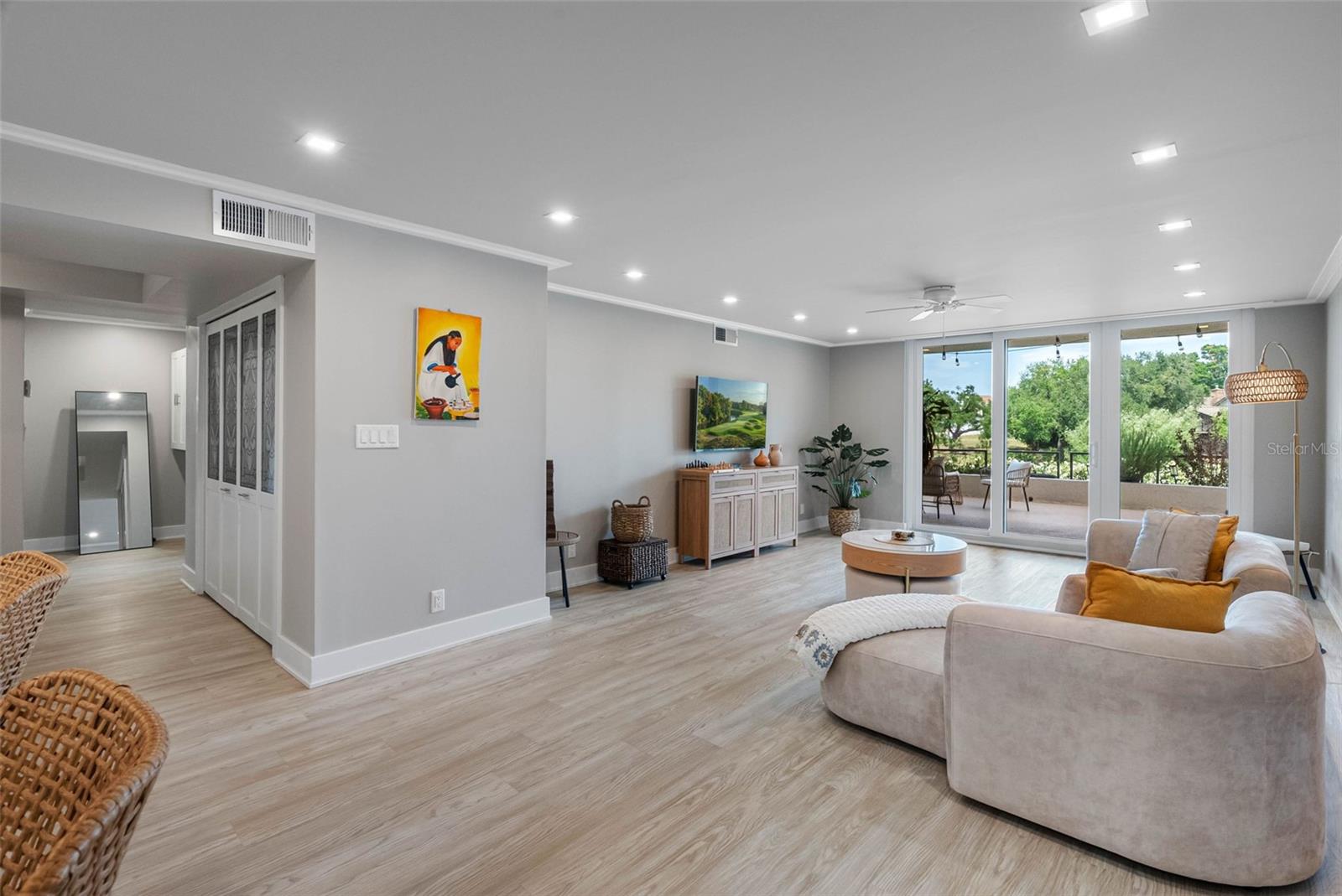 Gorgeous remodeled unit!