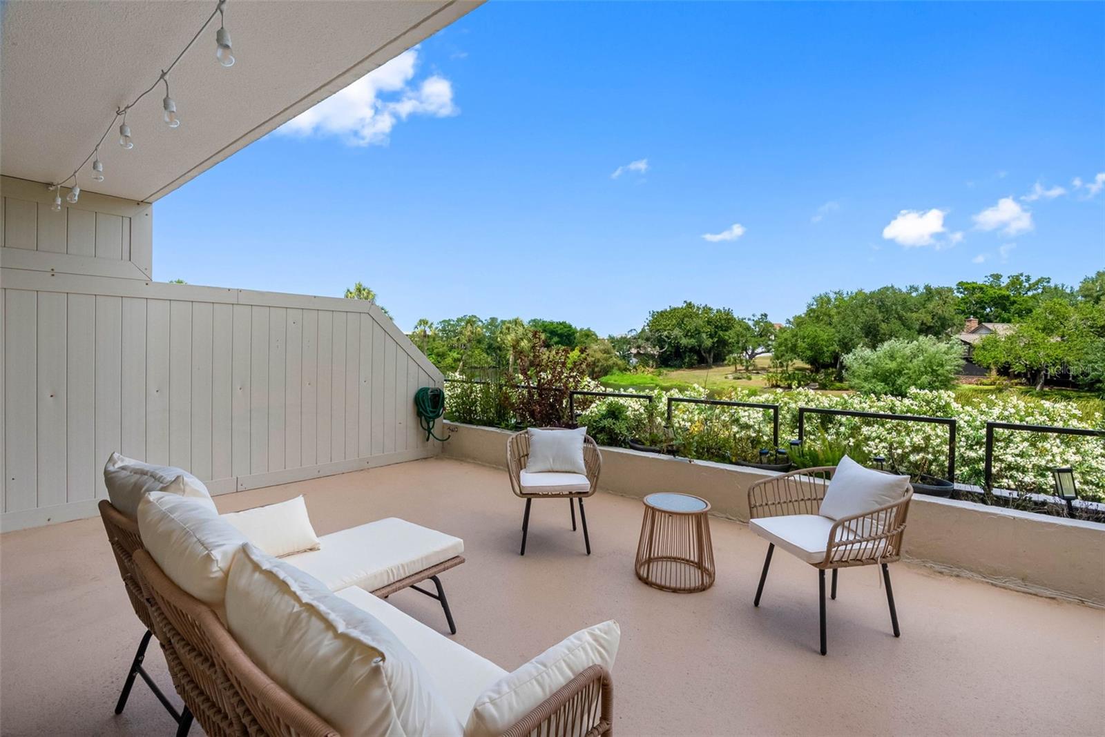 27'x17' Private Terrace