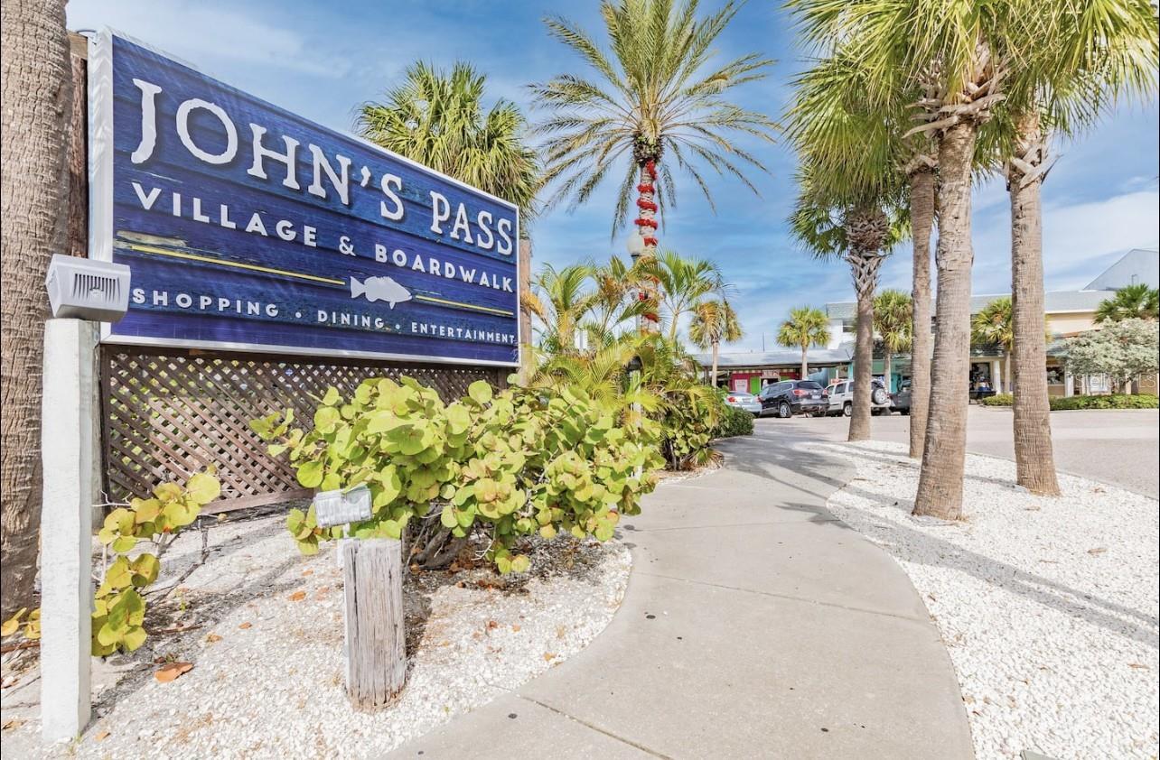 7 MINS TO JOHNS PASS AND MADEIRA BEACH