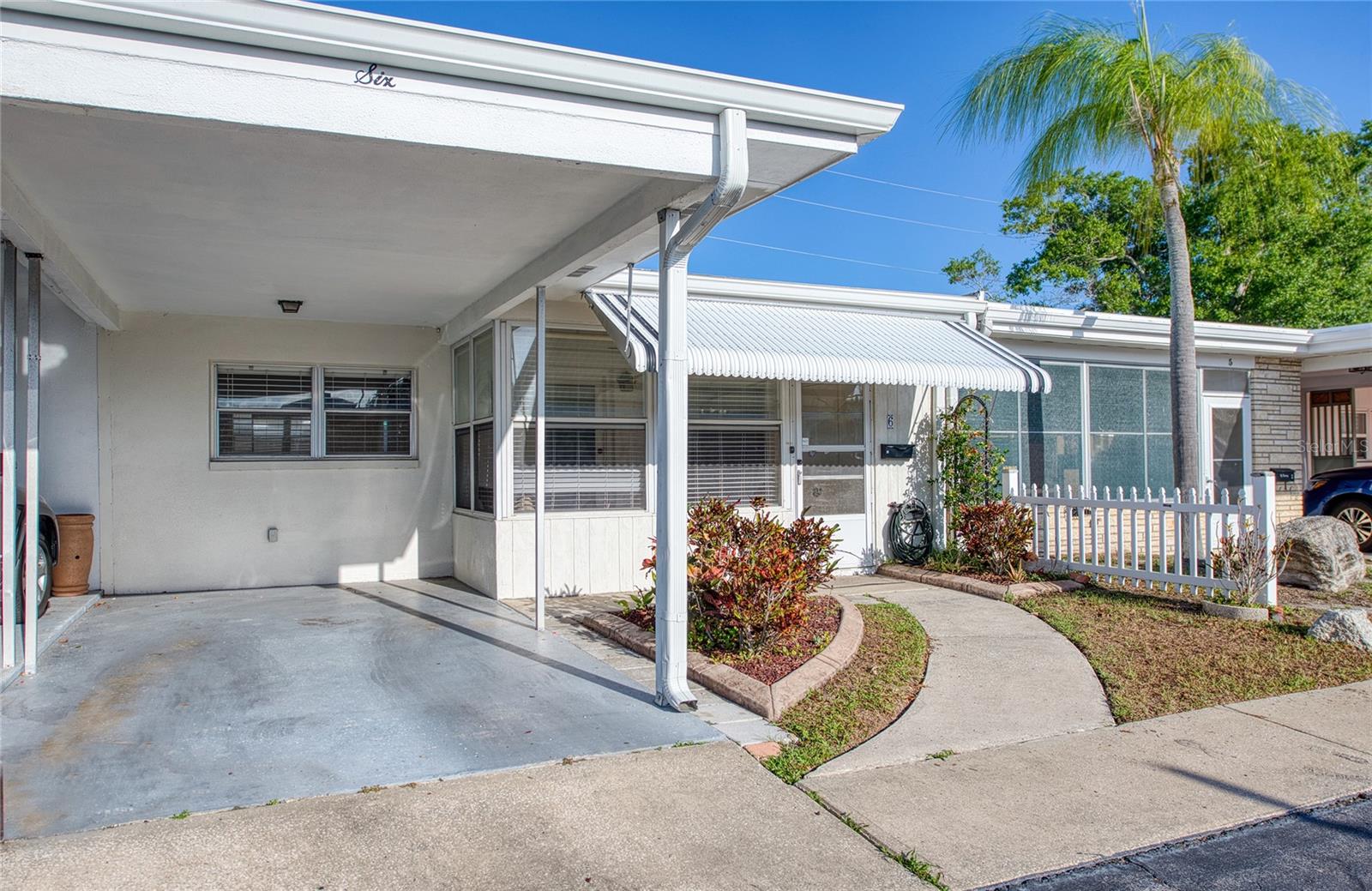 Private Carport