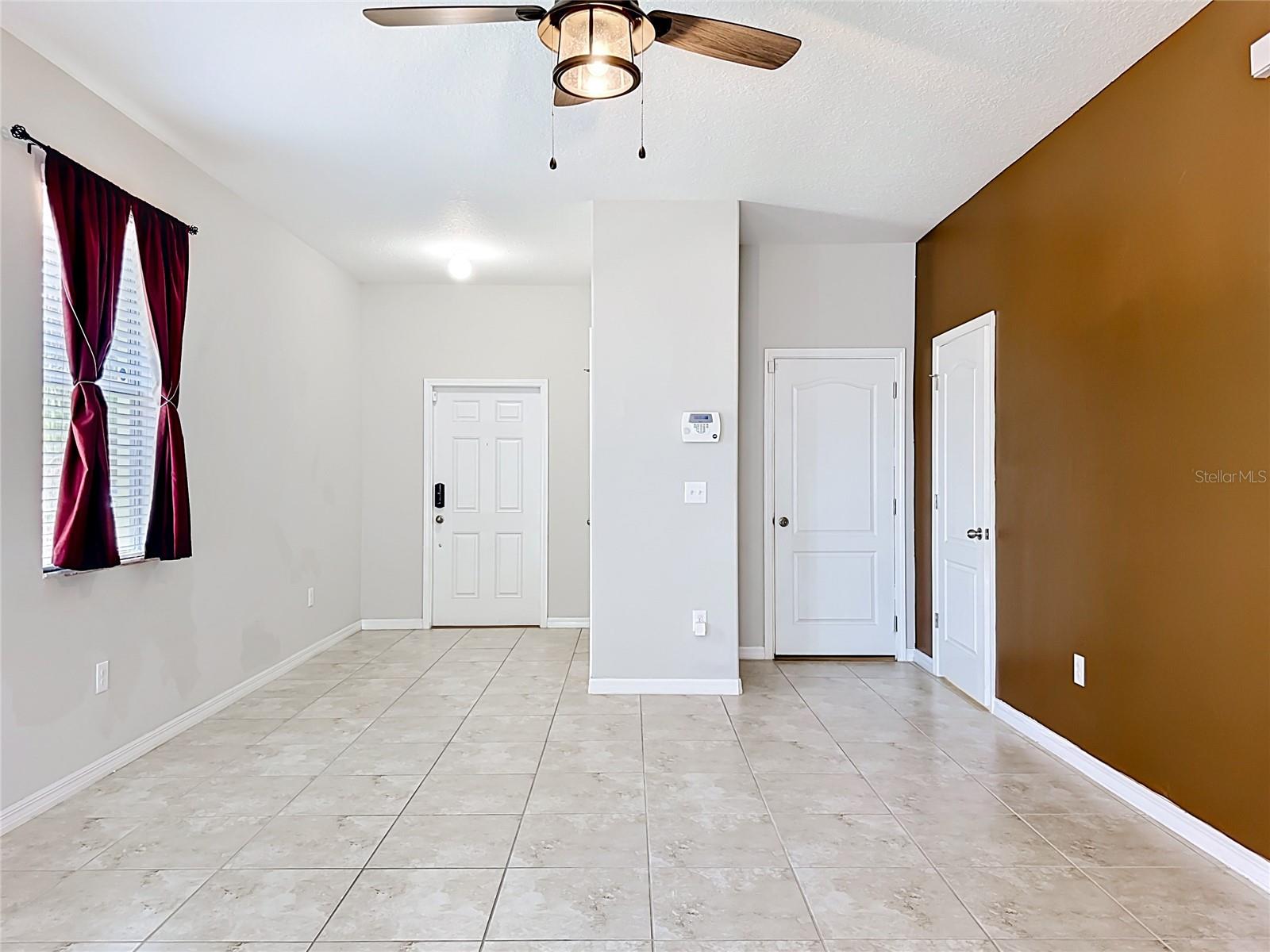 Foyer and 1/2 bath