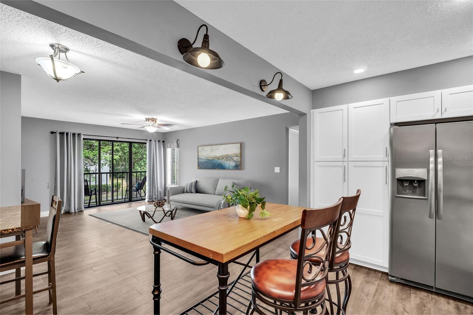 You'll love living & entertaining here~