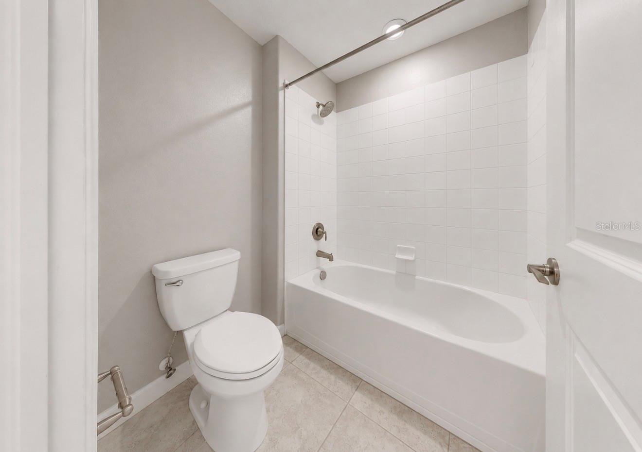 2ND BATHROOM