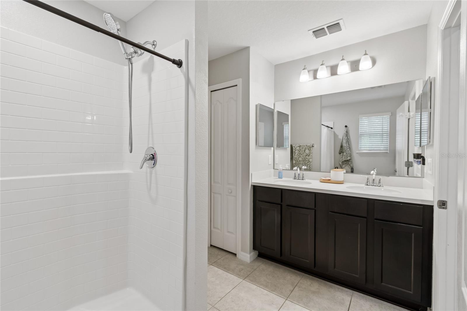 Ensuite Primary Bathroom