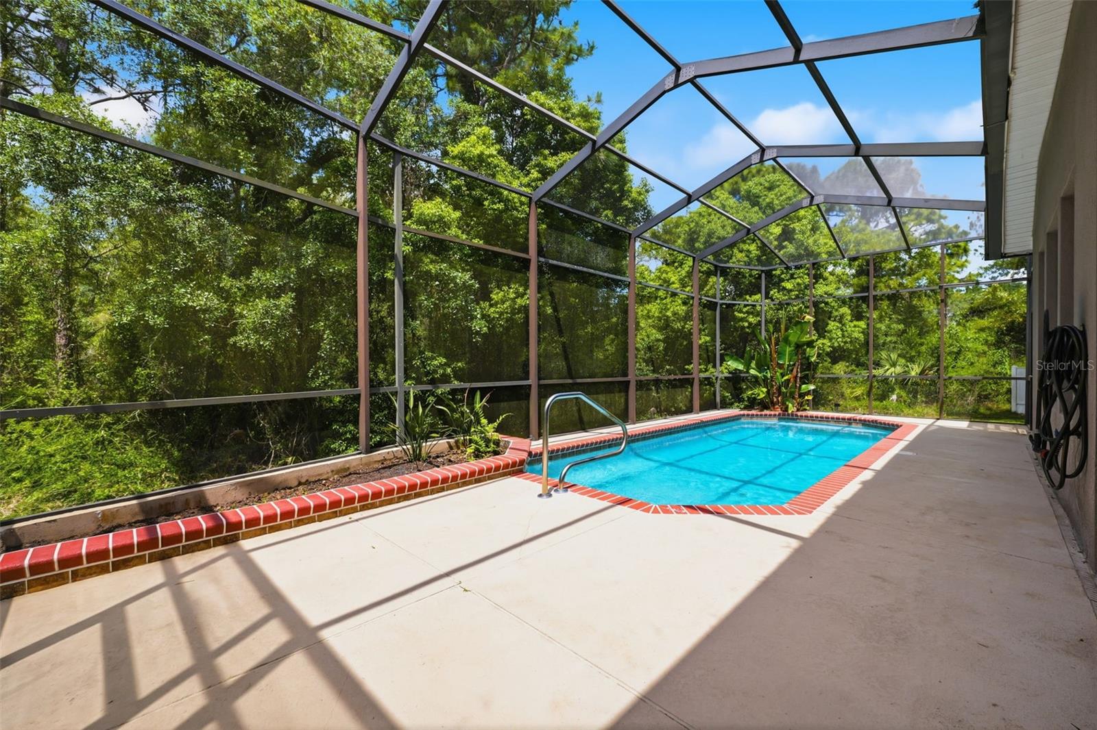 Screened-In Pool