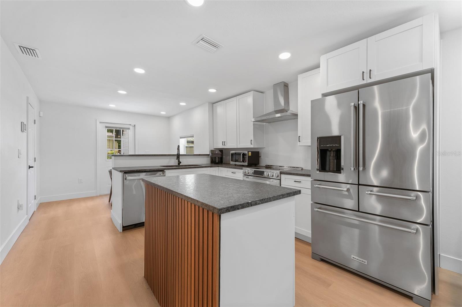 Kitchen 3