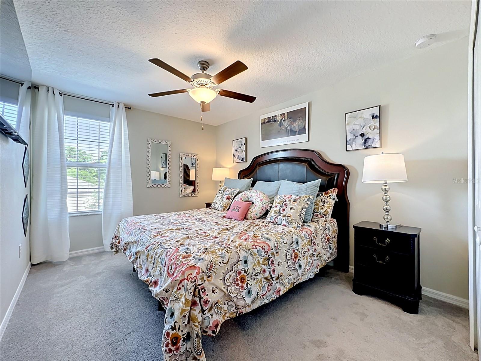 Bedroom 2 with built-in closet