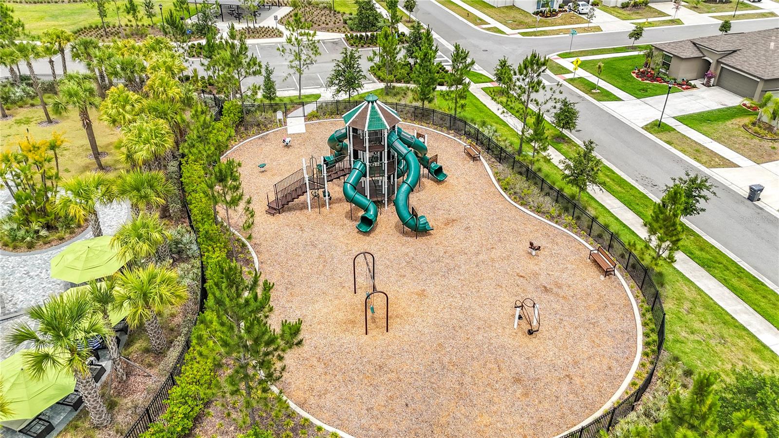 Berry Bay's resort-style amenities include a zero-entry pool, clubhouse, picnic areas, dog park, playground, basketball courts, and pickleball courts.