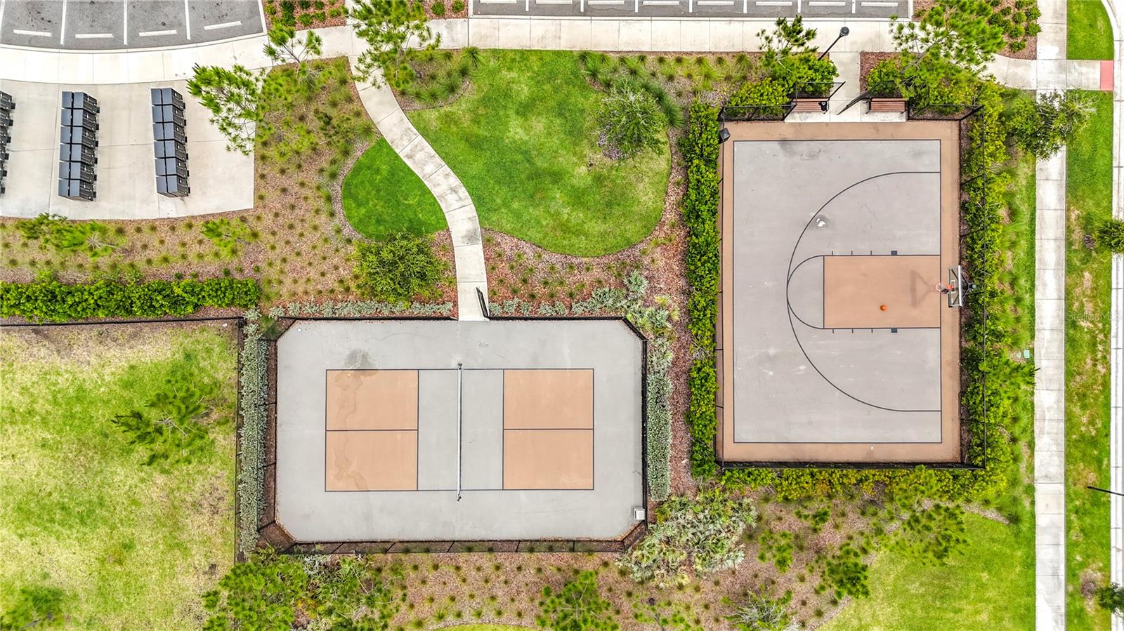 Berry Bay's resort-style amenities include a zero-entry pool, clubhouse, picnic areas, dog park, playground, basketball courts, and pickleball courts.