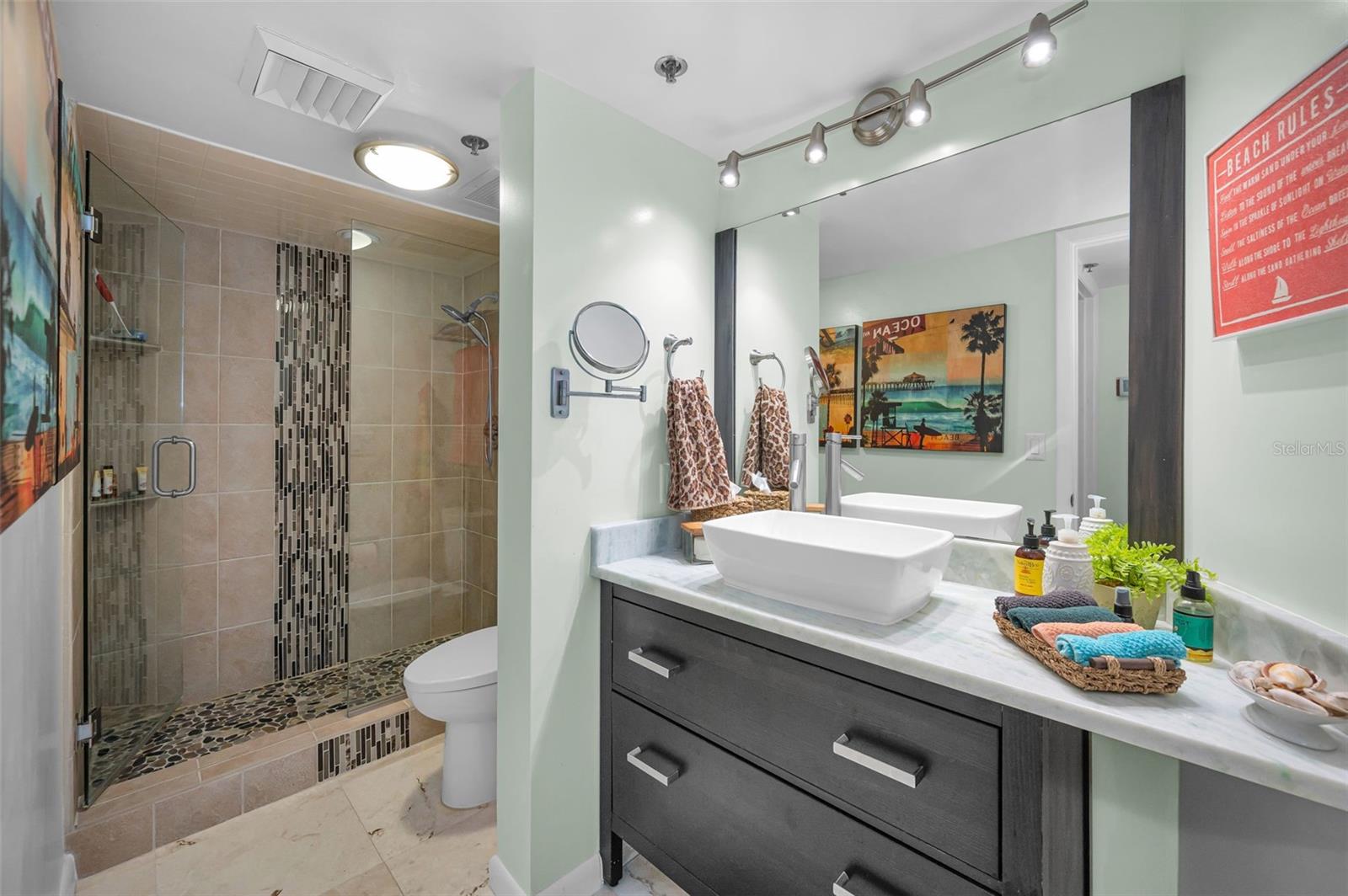 Secondary bathroom