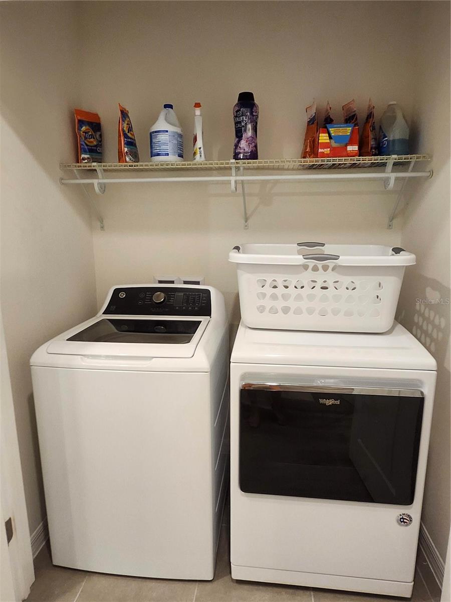 Full sized washer/dryer