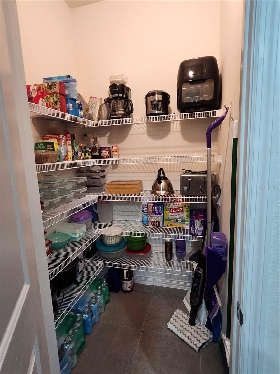 Walk in pantry