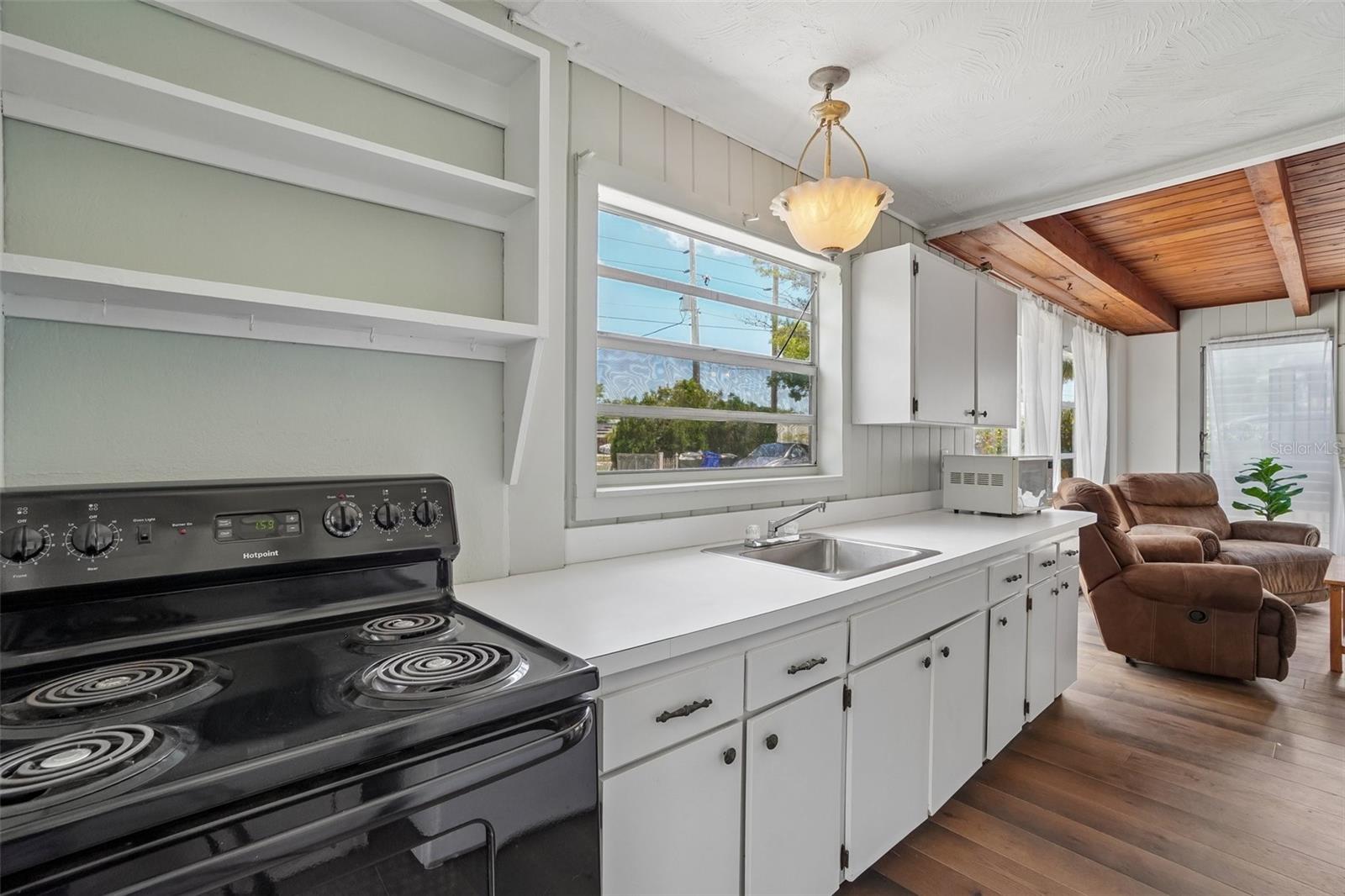 Guest House Kitchen