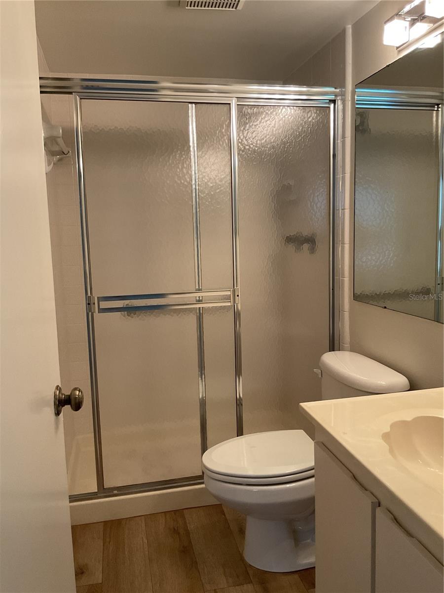 en suite bathroom