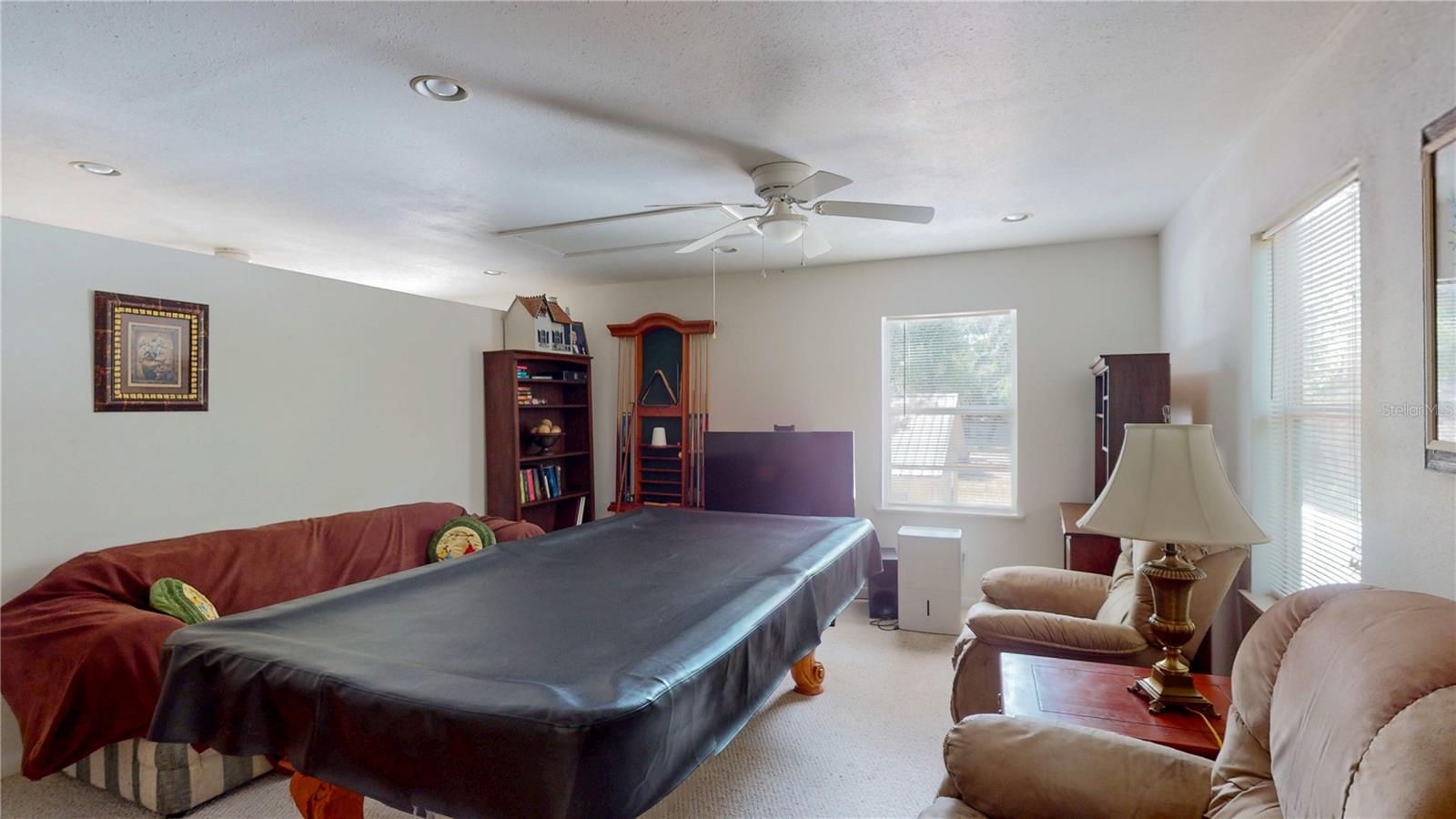apt living room