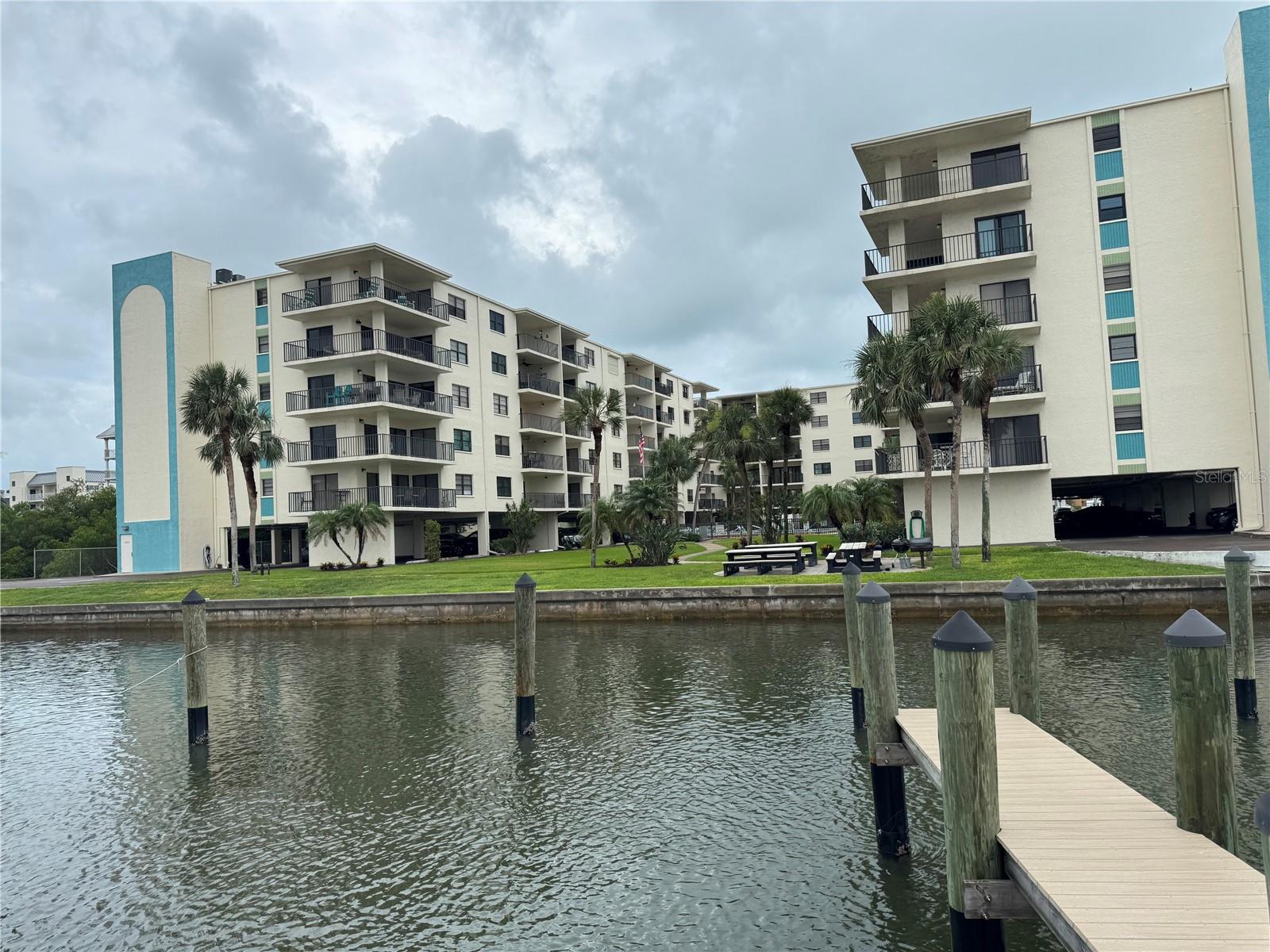 GOLDEN SHORES ON THE INTRACOASTAL. BAR-B-QUE ARE —-POOL LOUNGE CHAIRS—-JACUZZI—BIKE ROOMS DOWNSTAIRS