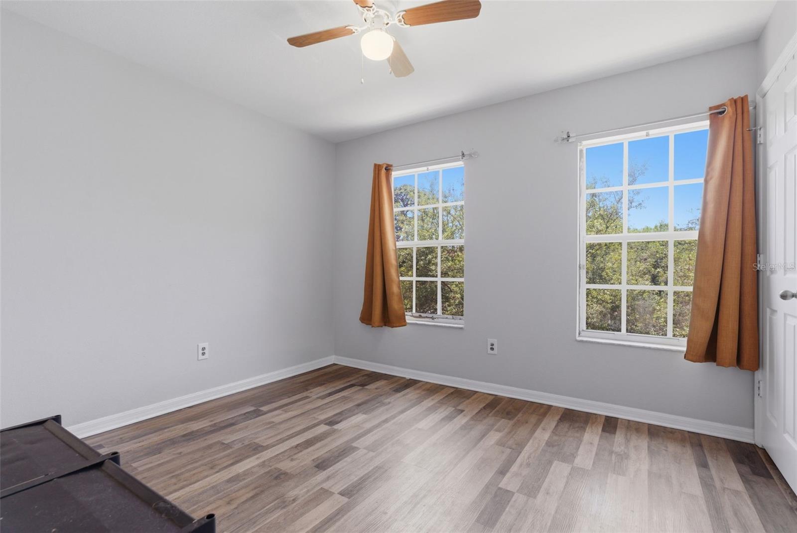 Guest bedroom
