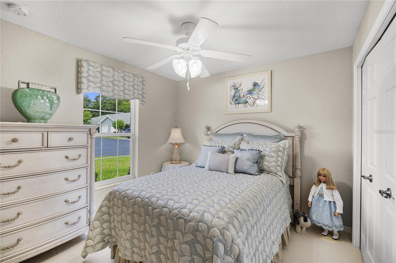 Secondary guest bedroom at the front of the villa