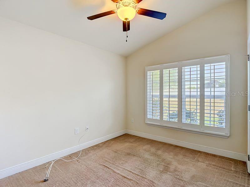 Den/bedroom