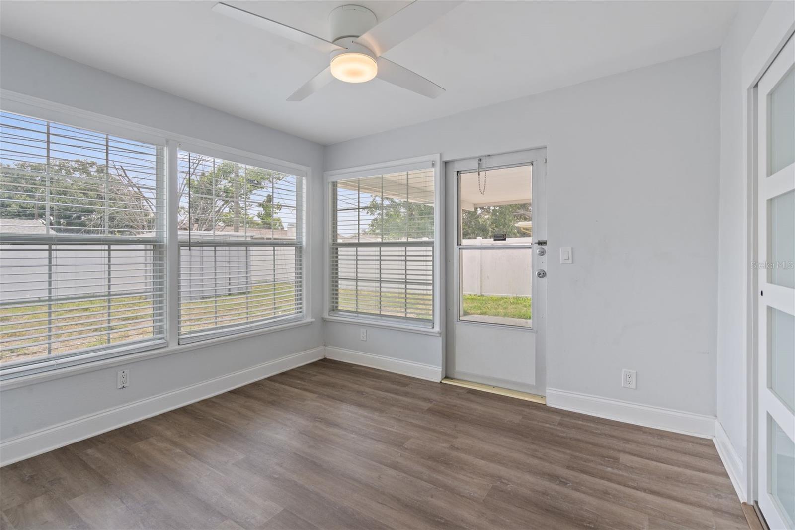 Bonus room/office