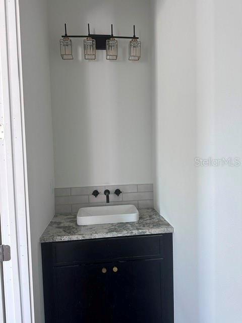 1/2 bath