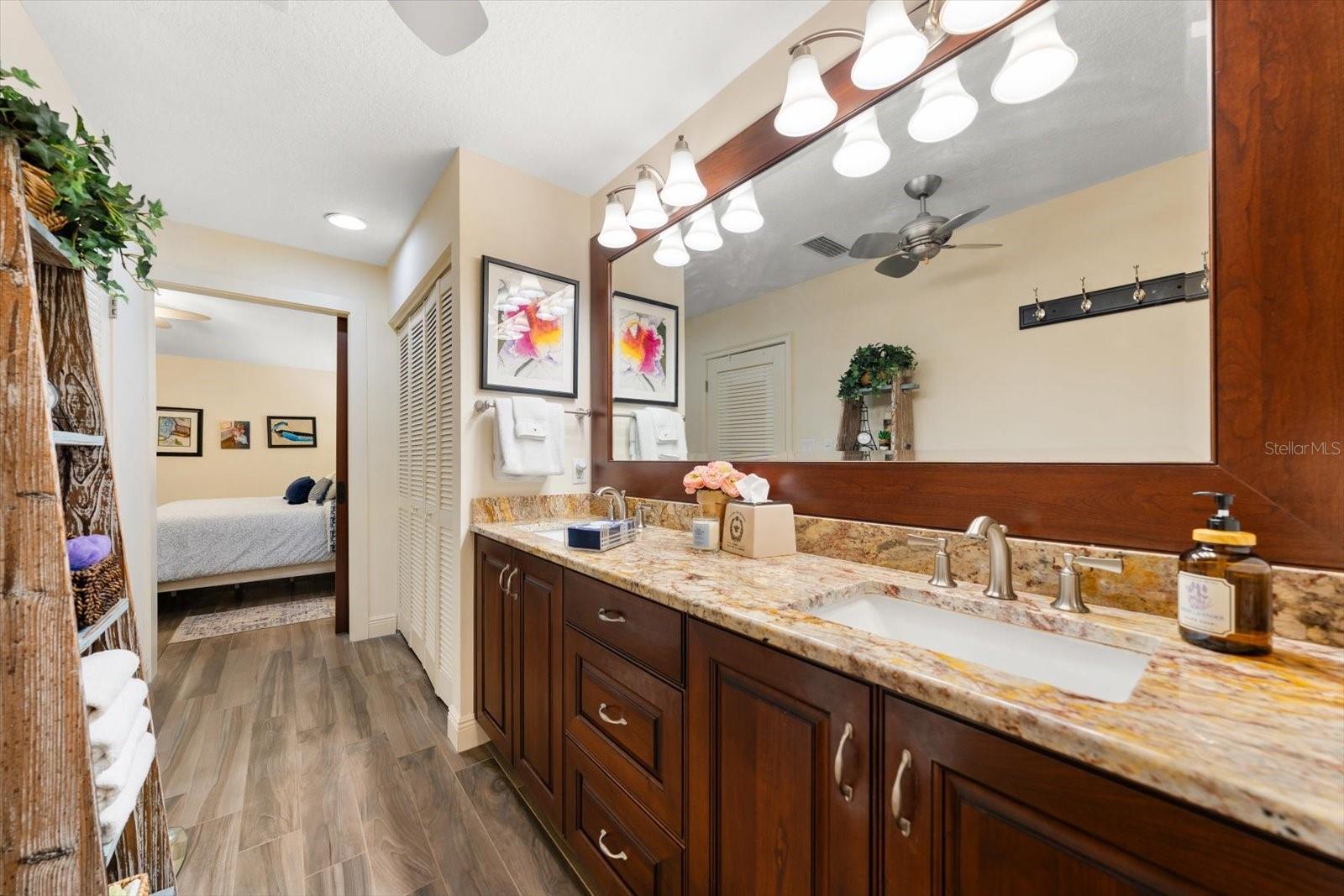Primary bath area with dual sinks