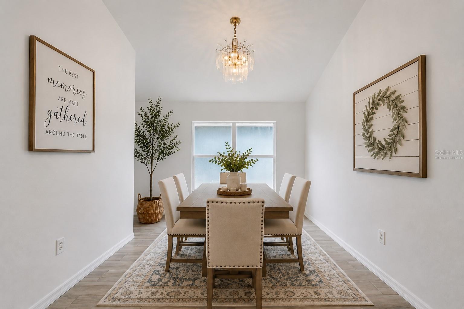 Dining/Flex space virtually staged