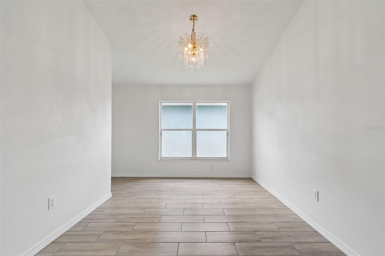 Dining/Flex Space