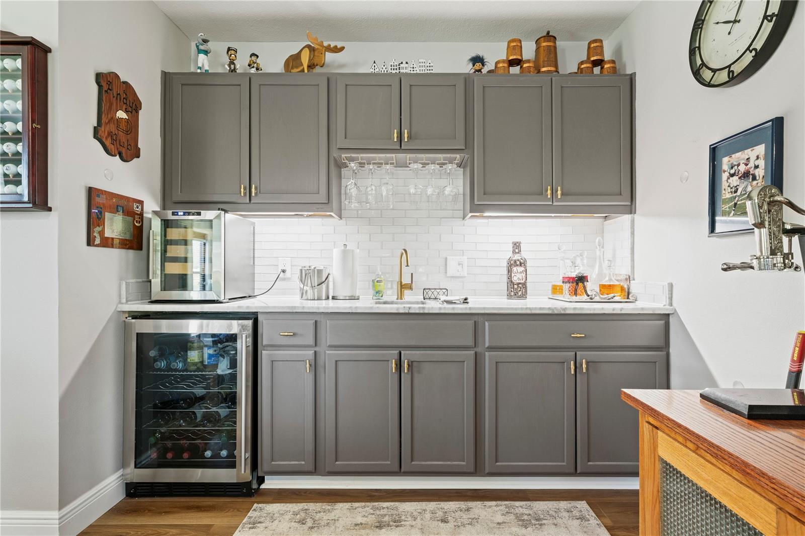 Wet bar