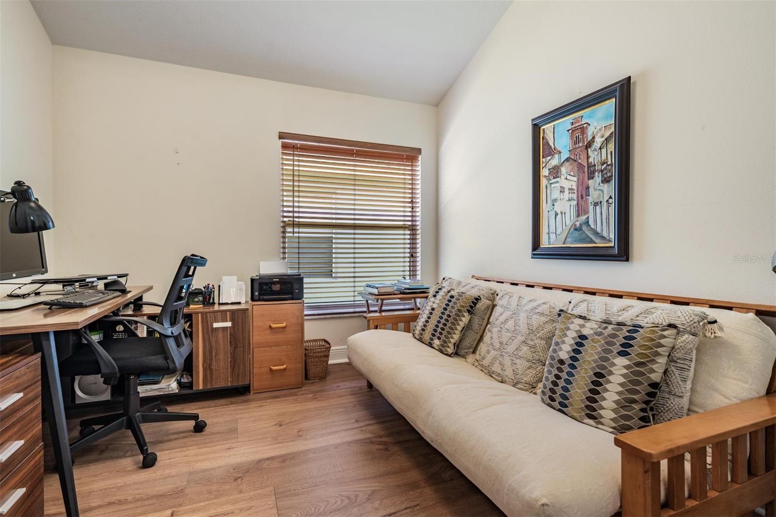 Den/Bedroom