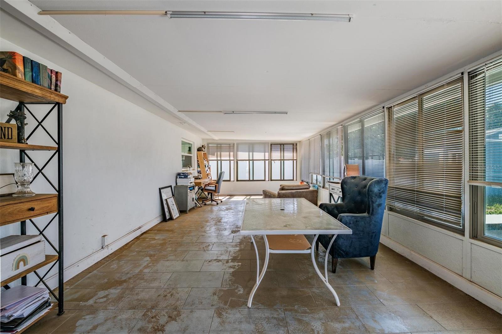 HUGE Florida room - needs some work