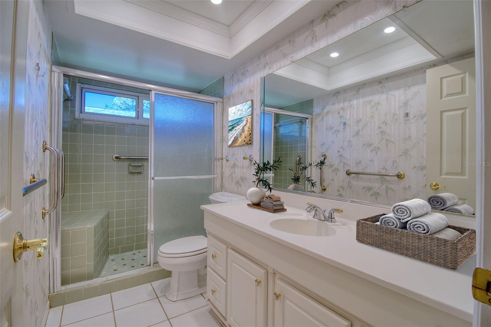2nd Bathroom