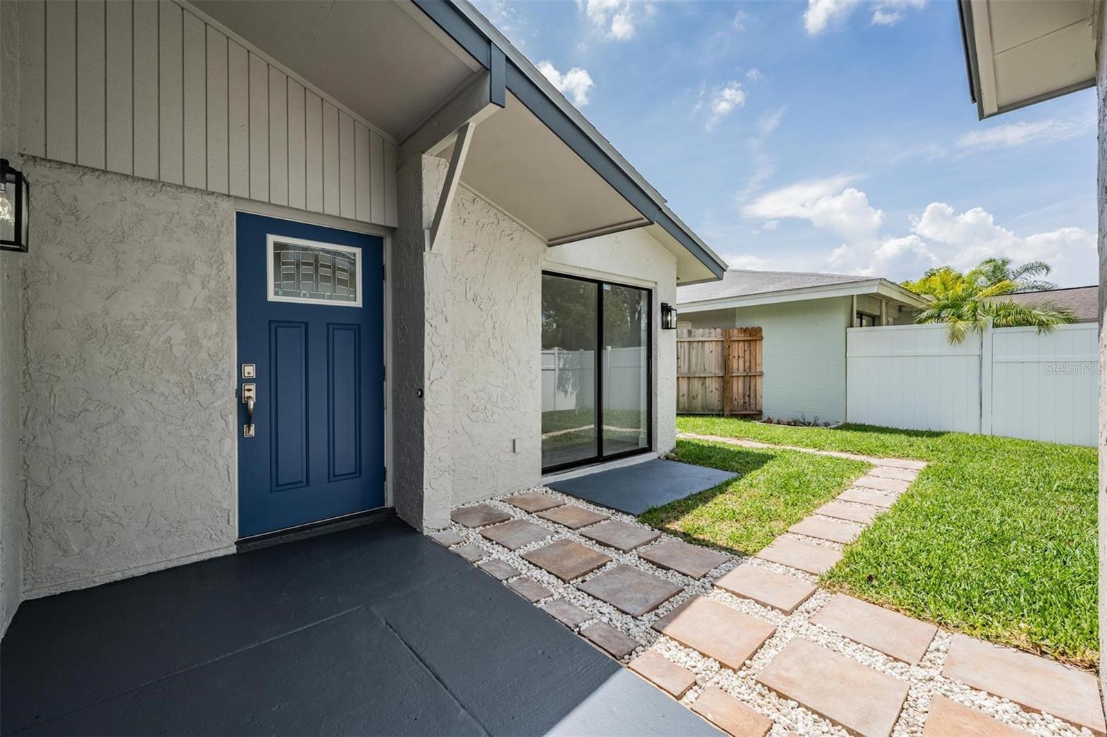 TB8506520