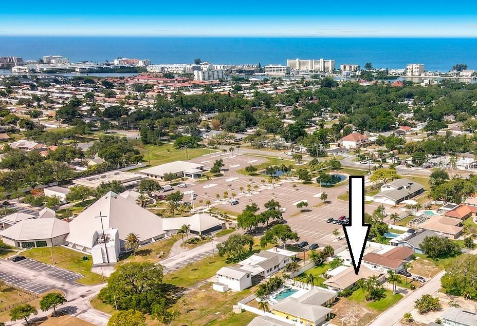 Gulf of MEXICO is 1.3 miles away in background
