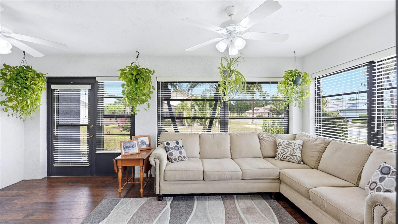 FLORIDA ROOM