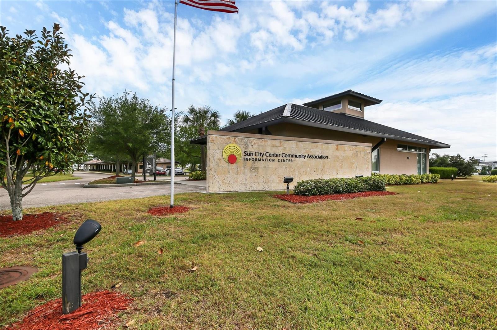 SUN CITY CENTER COMMUNITY
