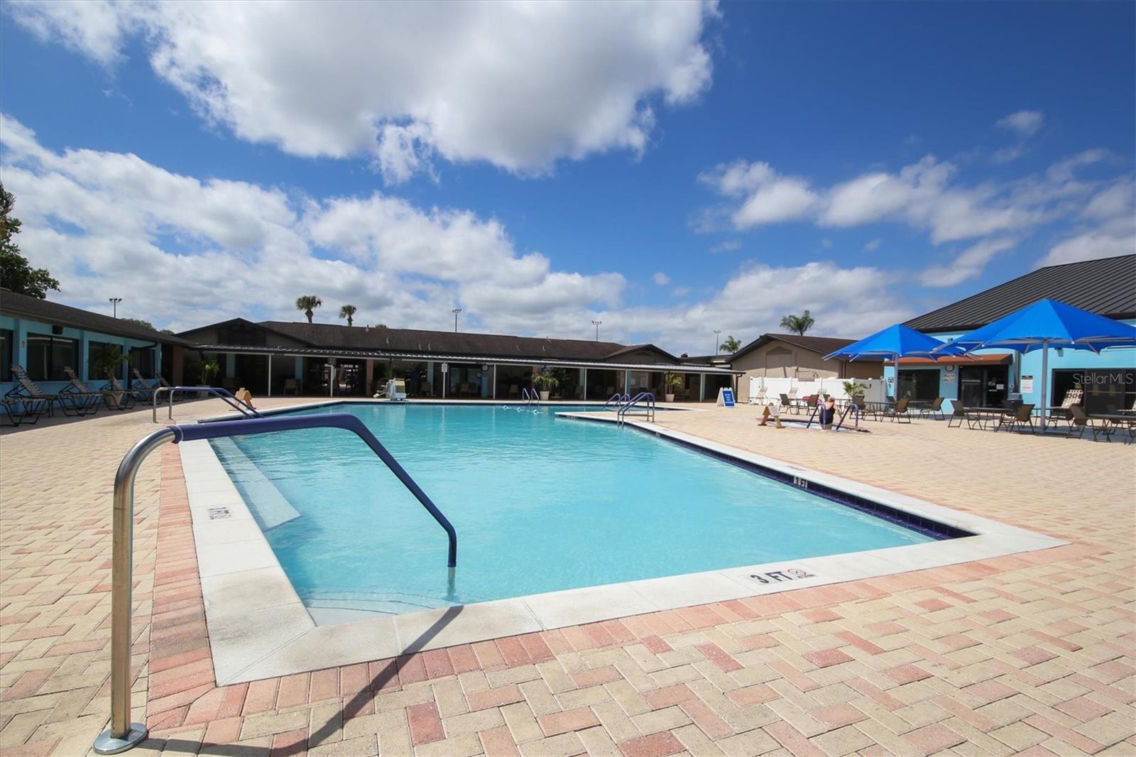 SUN CITY CENTER COMMUNITY