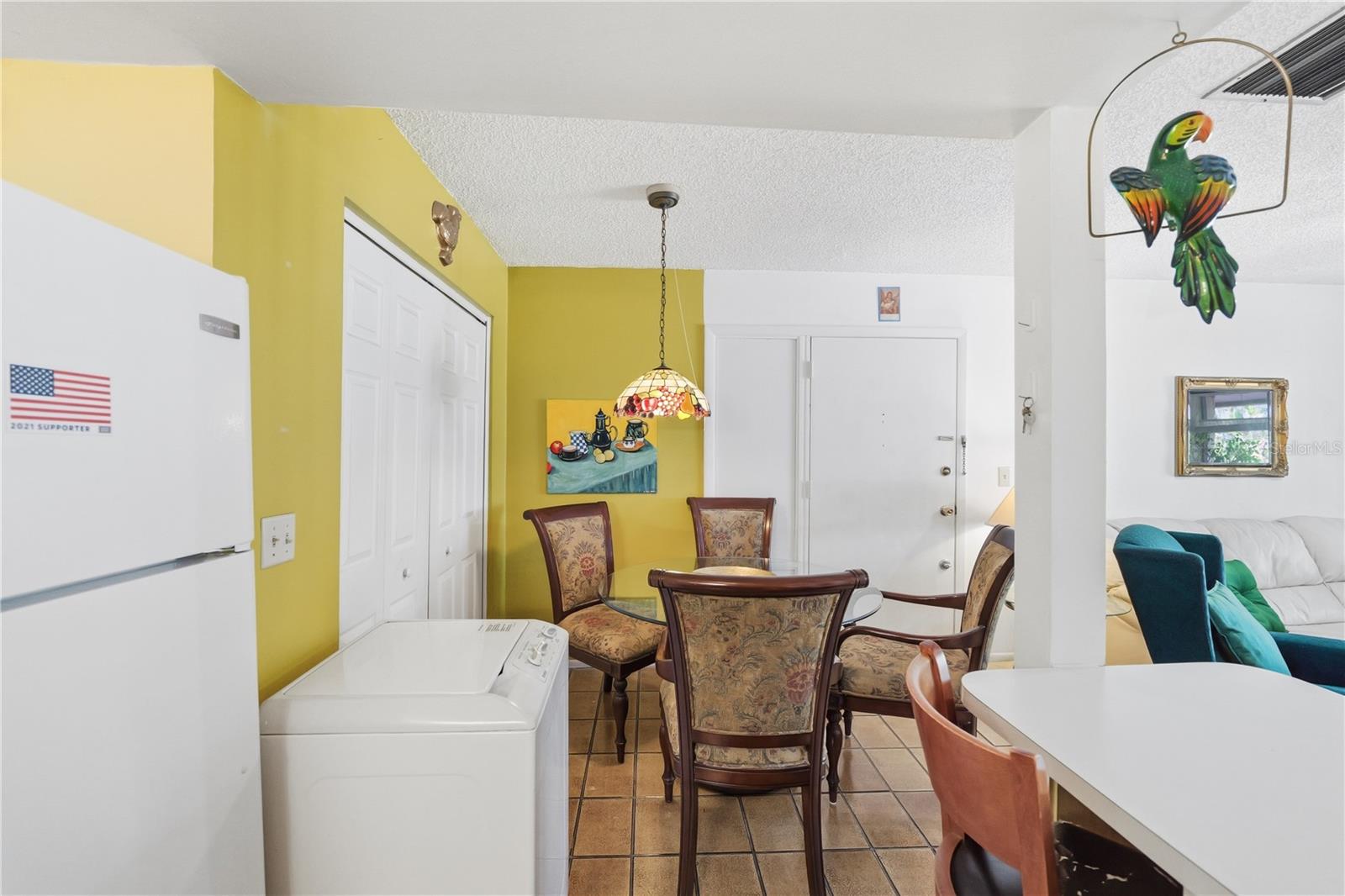 Kitchen/Dining Room Combo
