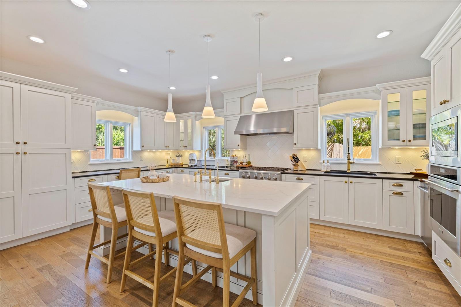 While the "bones" and artistic vision belong to David Tudeen, the property saw asignificant renovation in 2015 by architect Gerald Li. This update sensitivelymodernized the mechanical systems and kitchen while preserving Tudeen's originalcharacter-defining features (specifically the beams, ceiling details, and courtyardlayout).