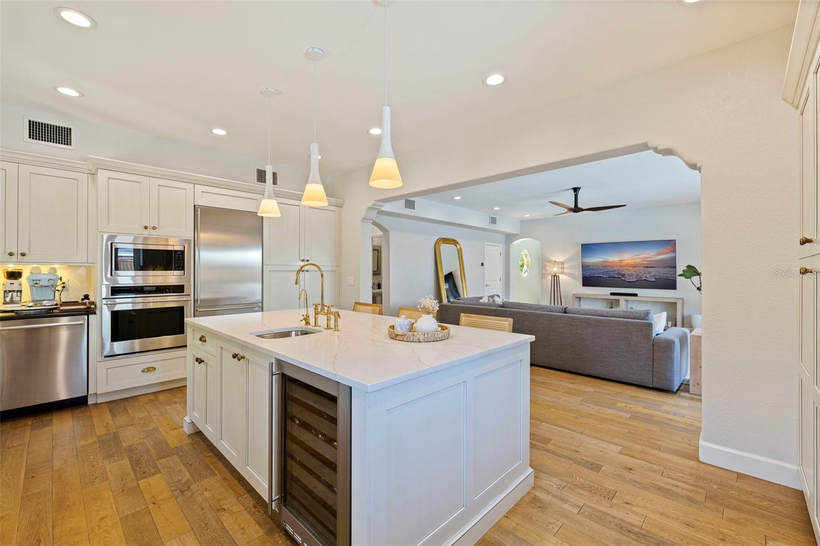 While the "bones" and artistic vision belong to David Tudeen, the property saw asignificant renovation in 2015 by architect Gerald Li. This update sensitivelymodernized the mechanical systems and kitchen while preserving Tudeen's originalcharacter-defining features (specifically the beams, ceiling details, and courtyardlayout).