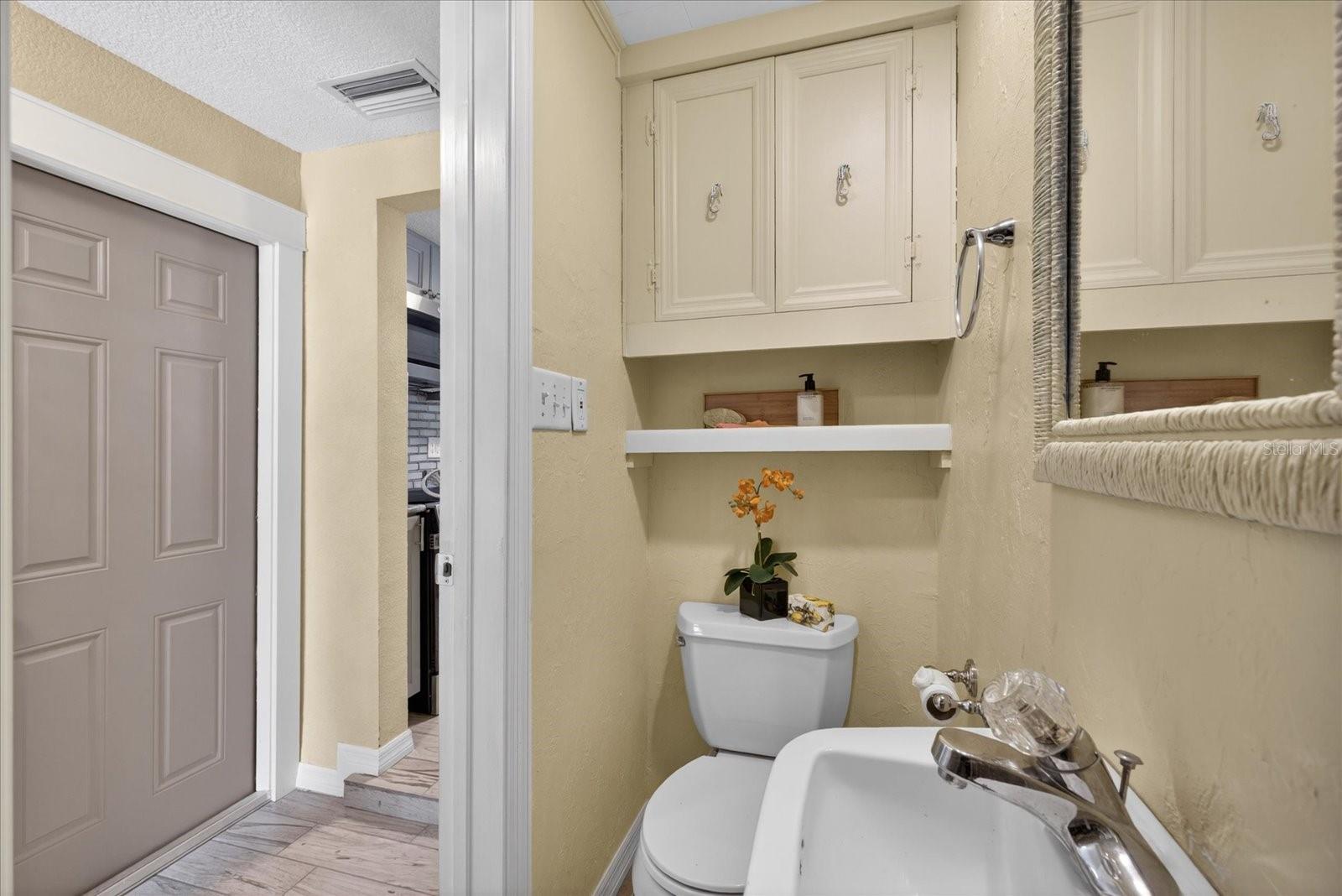 2nd Full Bathroom