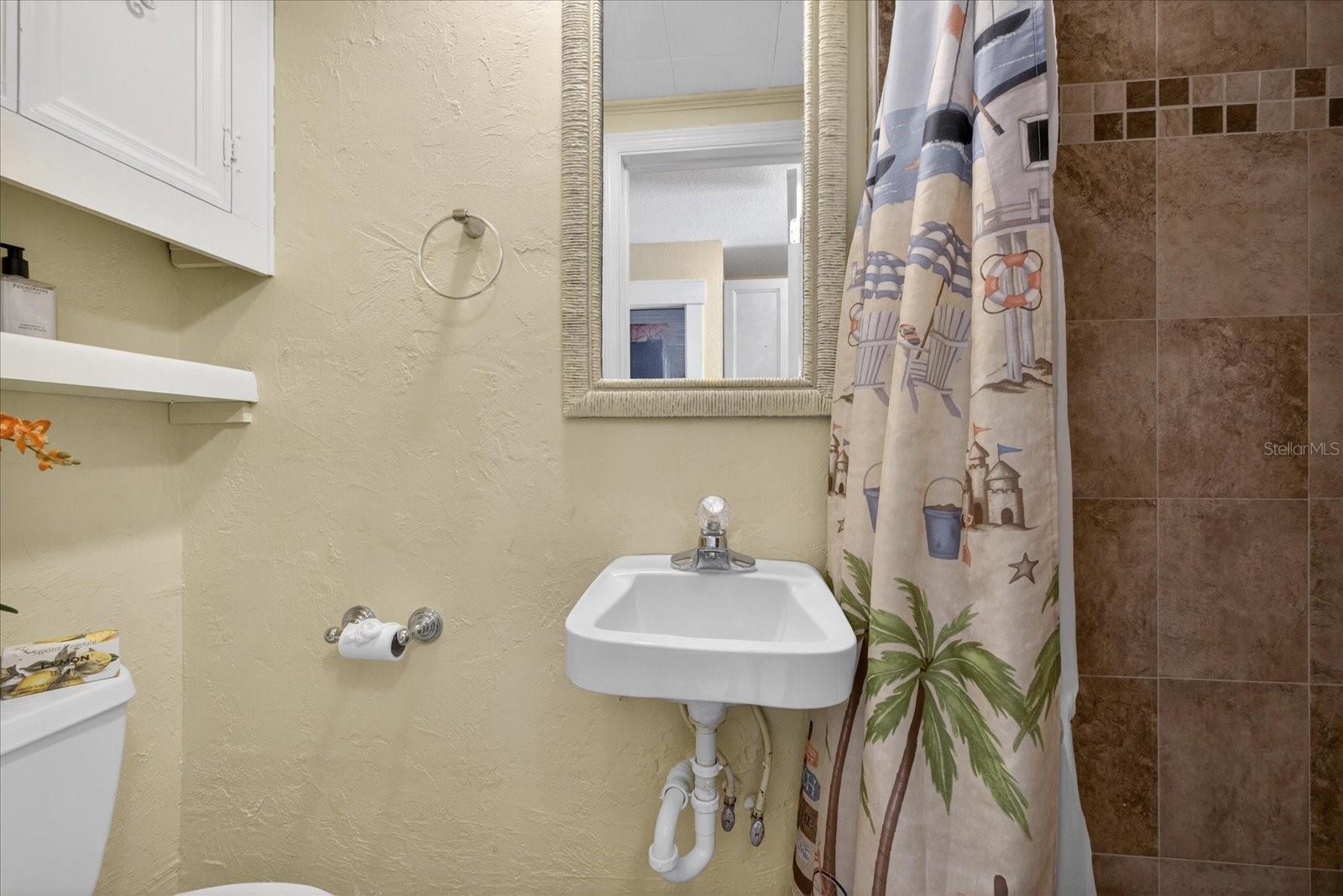 2nd Full Bathroom
