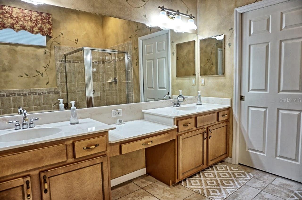 PRIMARY ENSUITE BATH