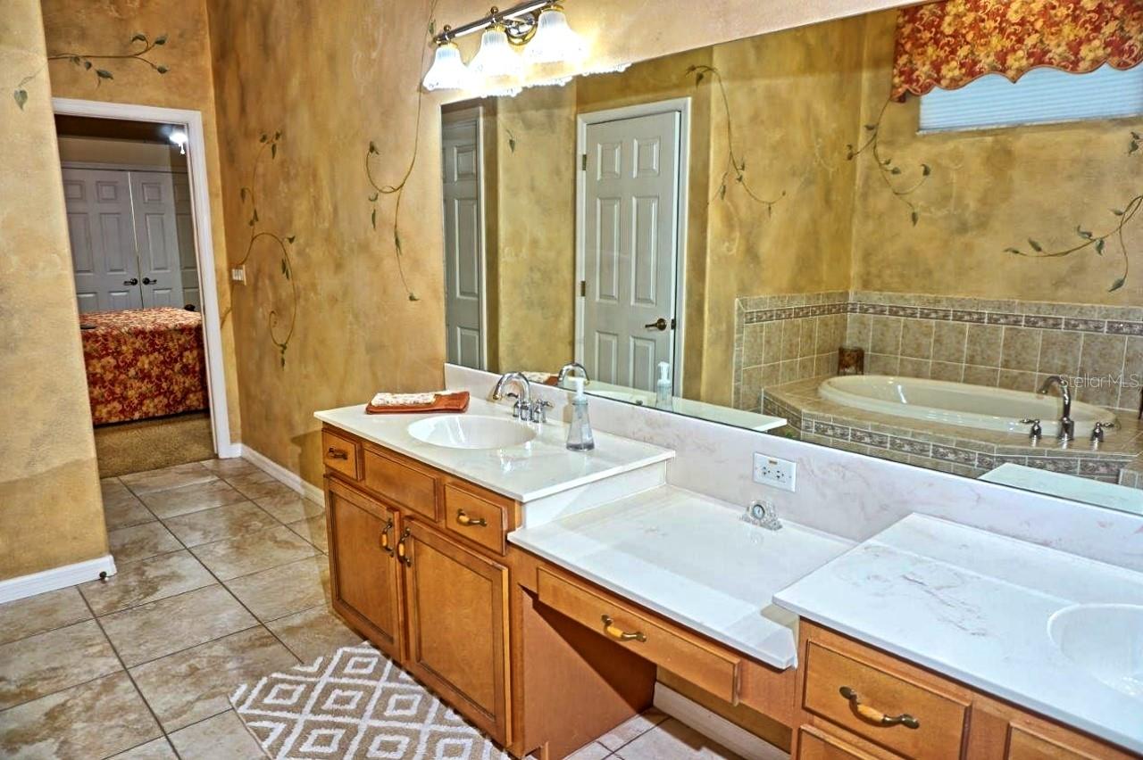 PRIMARY ENSUITE BATH