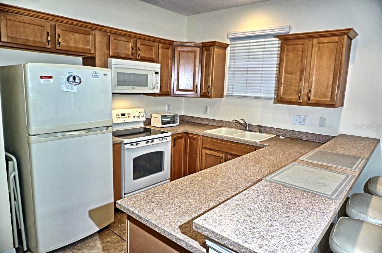 APARTMENT KITCHEN