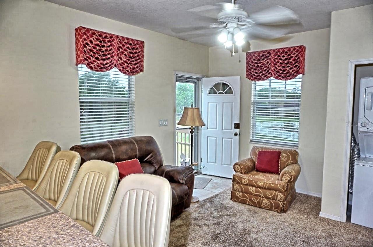 APARTMENT LIVING ROOM