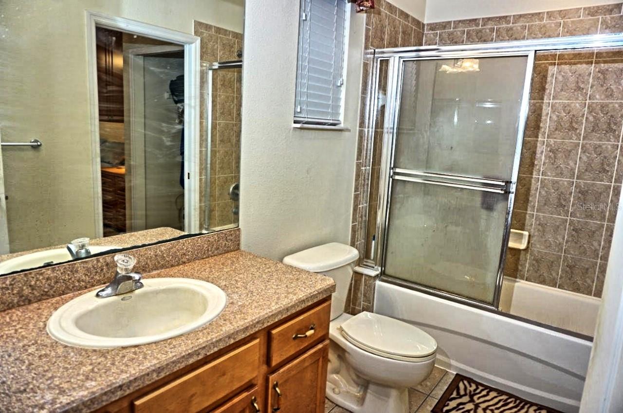 APARTMENT BATH