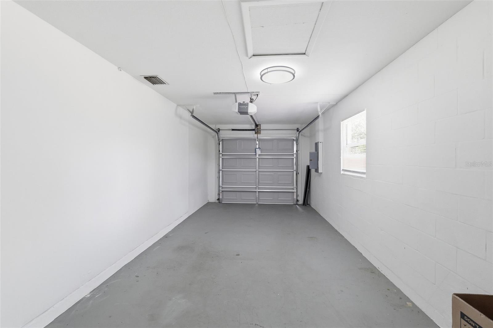 1 car garage